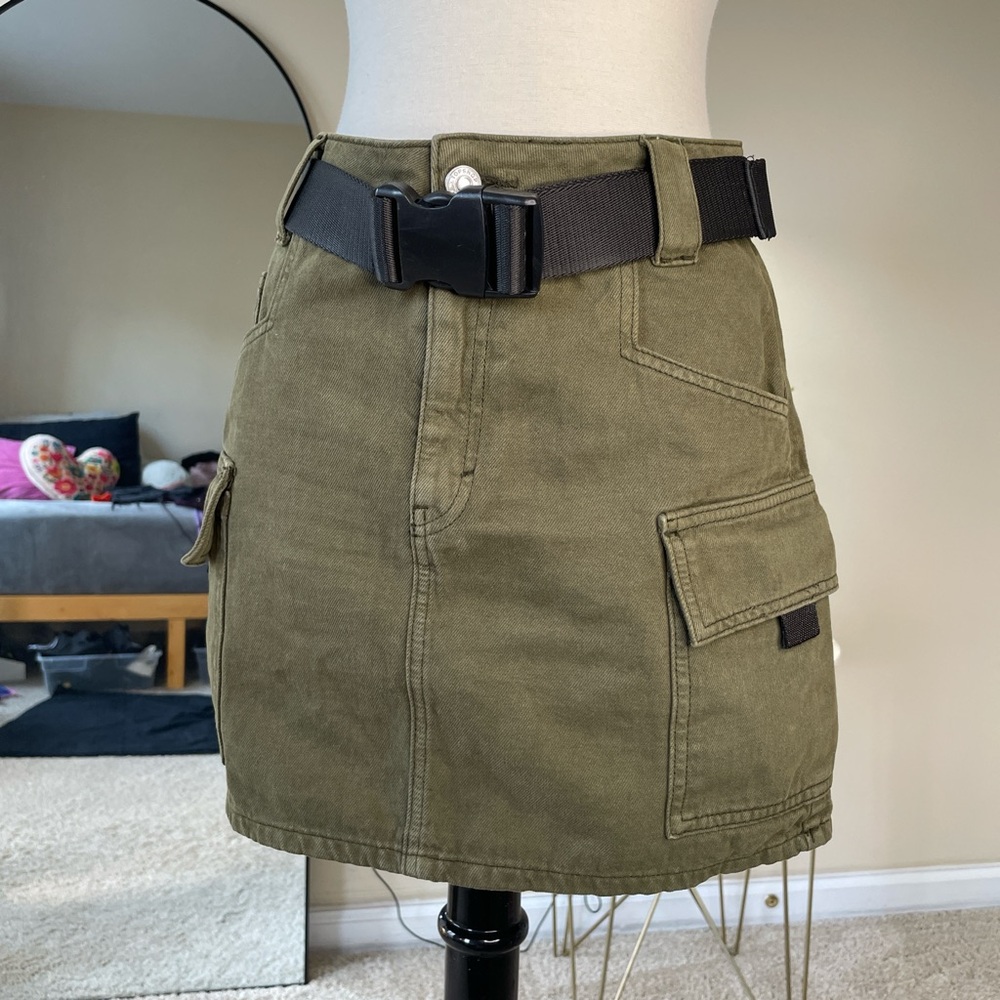 Topshop 100% Cotton Denim Skirt in Army with Utility Belt Size 2